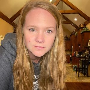 Meet your Posher, Atalie